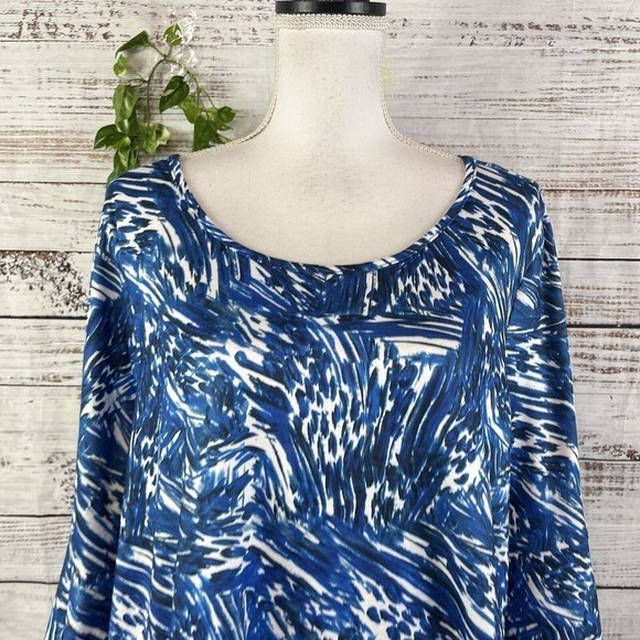 Robert Louis Tunic Top Plus size 1X Blue White Stretch Tropical Modest Casual - Picture 4 of 16